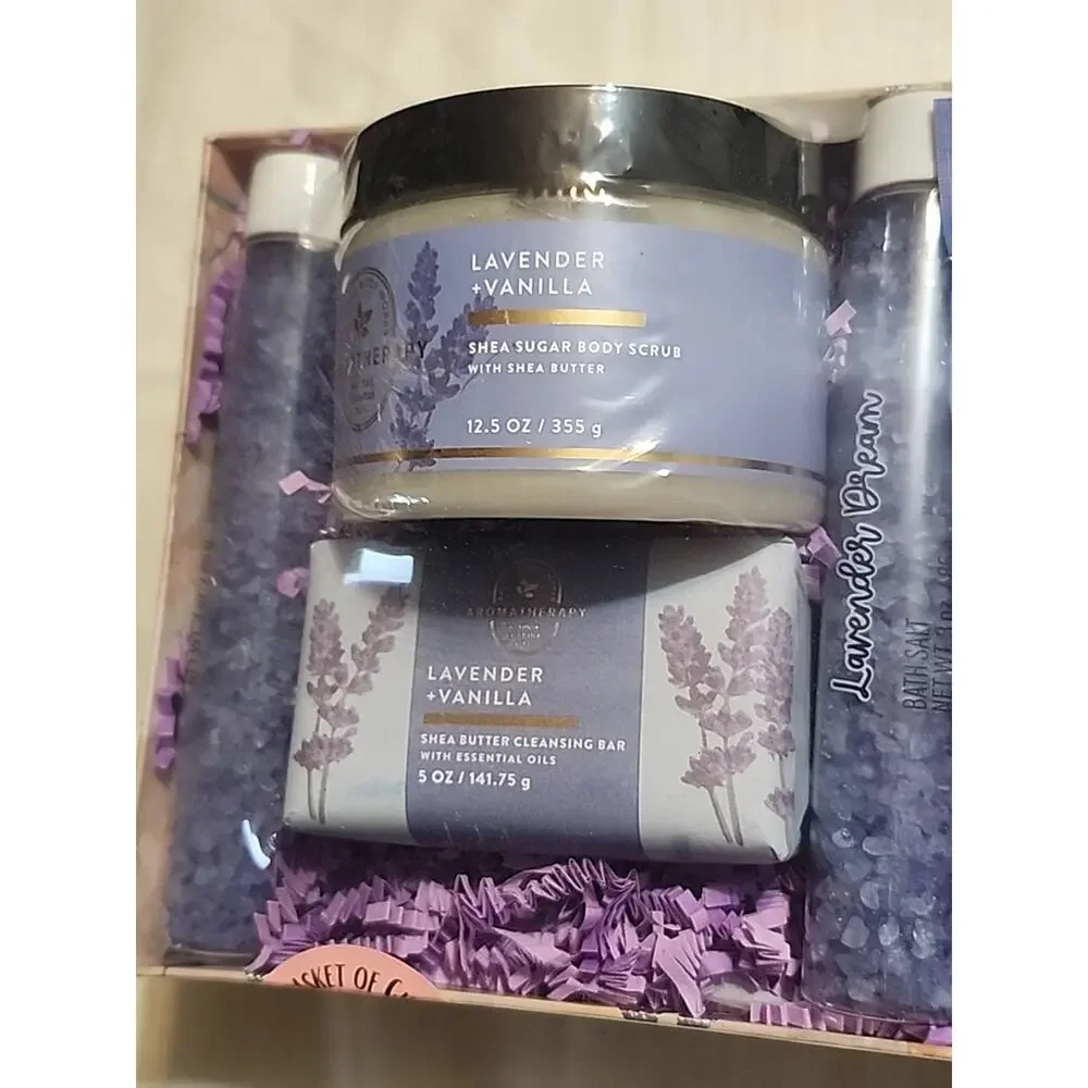 Bath & Body Works bath body